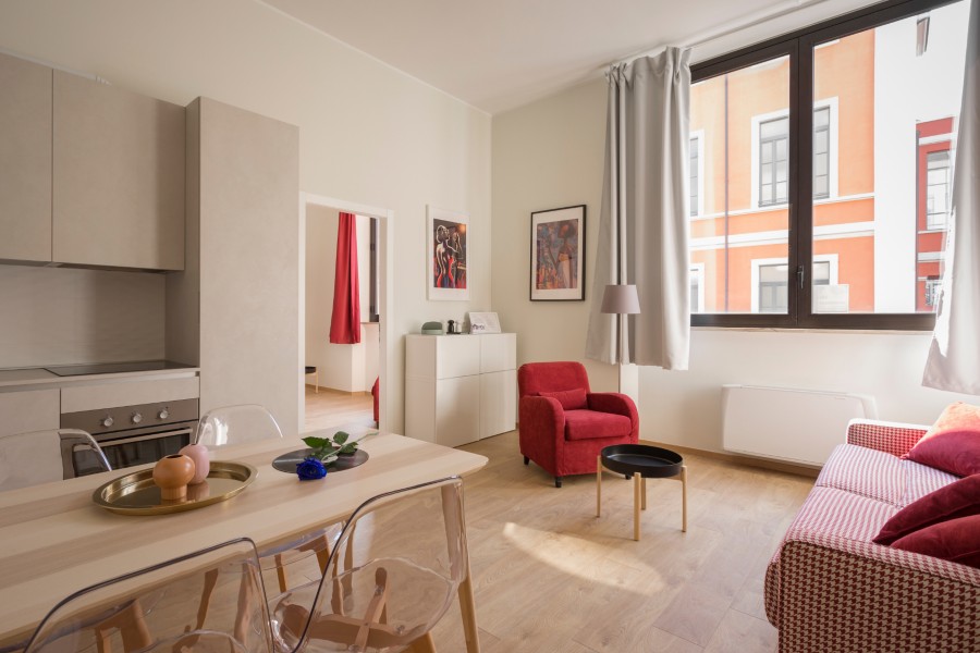 Hotel vs. Apartment: 4 Things to Consider When Traveling with Teens