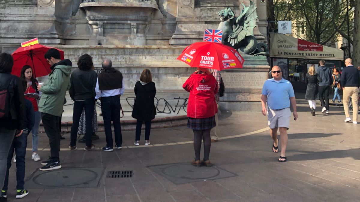 What to Know for the Best Walking Tour Experience in Any City